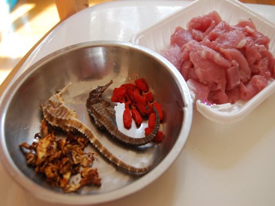 海马虫草花炖瘦肉