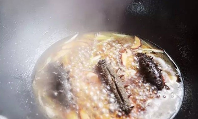海参烹饪步骤6.jpg