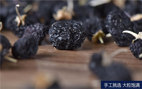 泡黑枸杞用多少度的水 泡黑枸杞水温多少合适