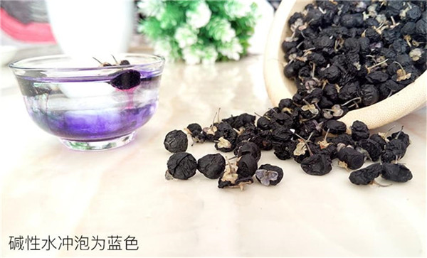 黑枸杞的功效与作用和黑枸杞的正确吃法以及适合人群