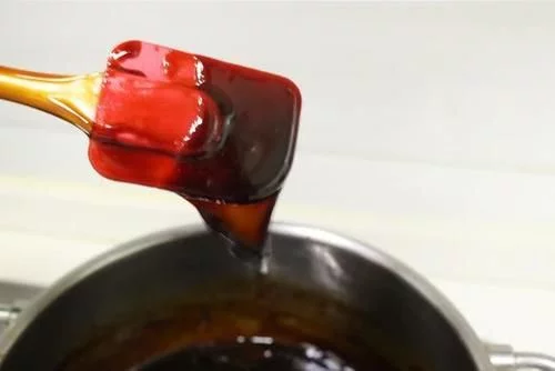 阿胶该怎么吃？当零食吃咯！解锁阿胶红枣糕做法，益气补血还养颜