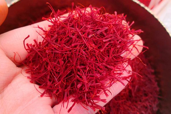藏红花泡水喝的功效